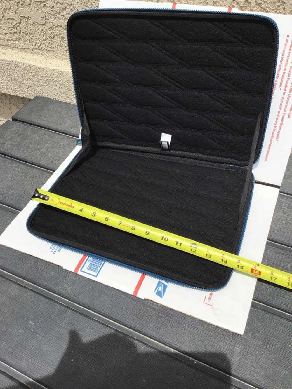 Thule computer case cover great used conditions